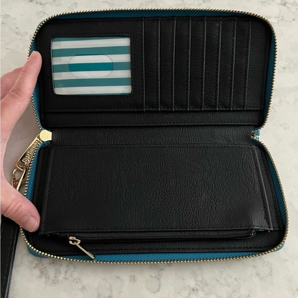 Disney Parks Loungefly Wallet - Picture 4 of 4